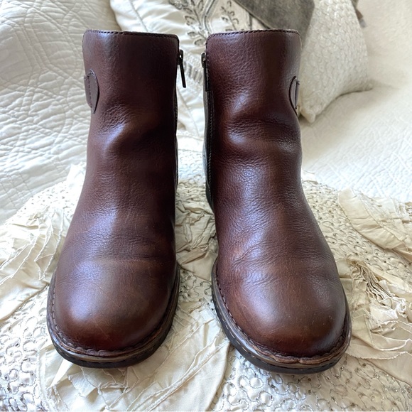 Born Brown Leather Ankle Boots Zip Up Sides Size 8 - Picture 16 of 16